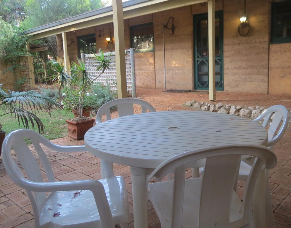 Bentwood Olive Grove Accommodation Greenough Bilik gambar